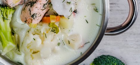 Delikatna zupa rybna