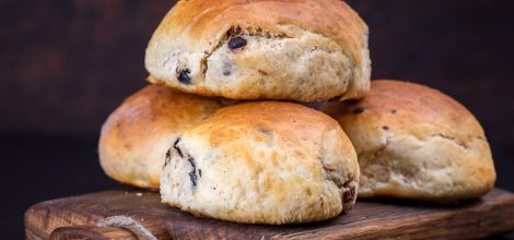 Maślane bułeczki z czekoladą