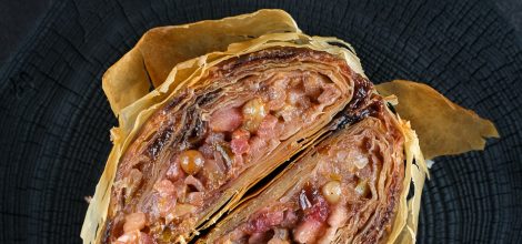 Ciasto filo z owocami i orzechami